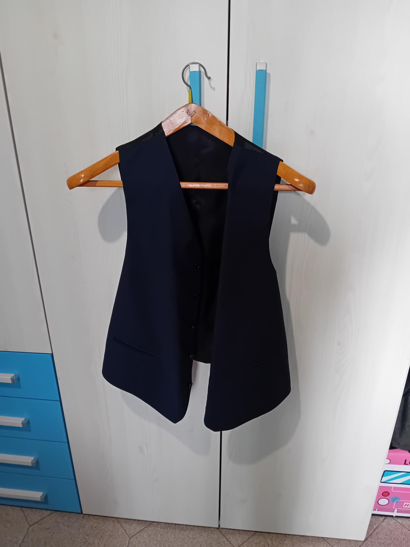Vestito blu Completo uomo da scambiare - Altri Abbigliamenti a Roma - foto 2