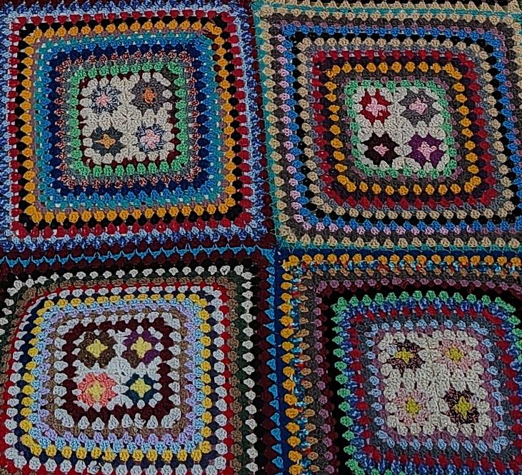 Coperta matrimoniale Vintage eseguita a mano ad uncinetto matrimoniale da scambiare - altri a Roma - foto 2