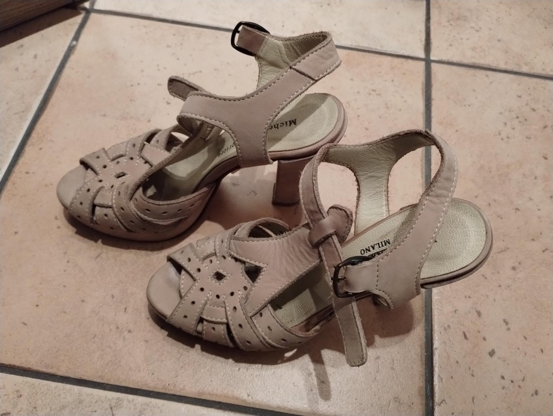 Lo Priore Sandali gratis - Scarpe a Milano - foto 1